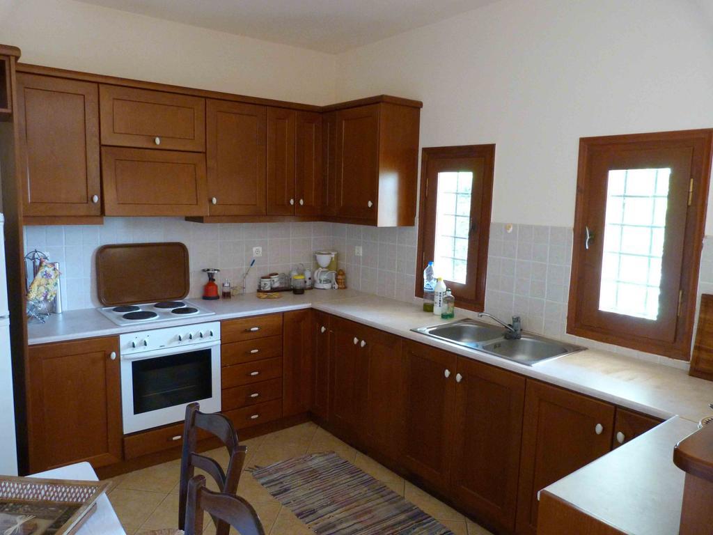 The Garden Villas Maleme  Room photo