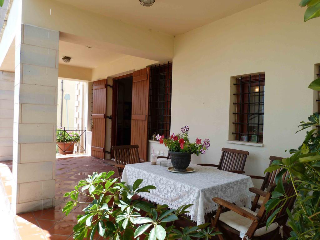 The Garden Villas Maleme  Room photo
